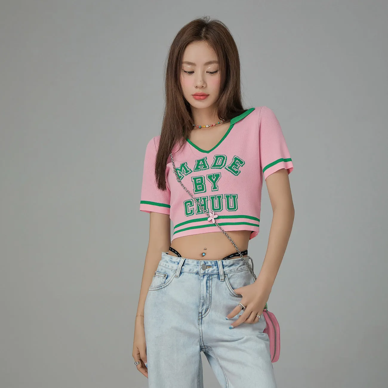 Chuu Spirit V-Neck Cropped T-shirt